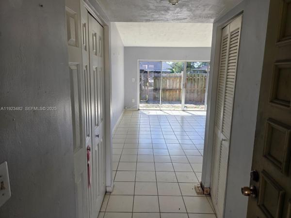 Devon Aire Villas, 12412 SW 112th Ter, The Crossings, Florida 33186, image 2