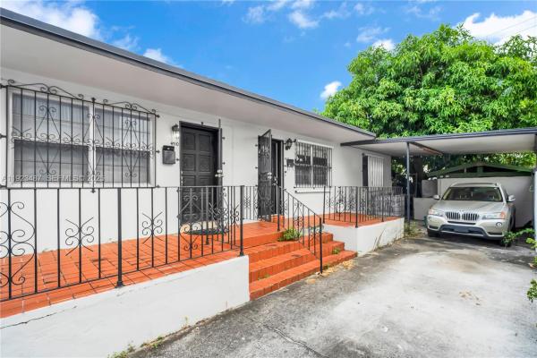 Jay Bob, 4712 NW 5th St, Miami, Florida 33126, image 3