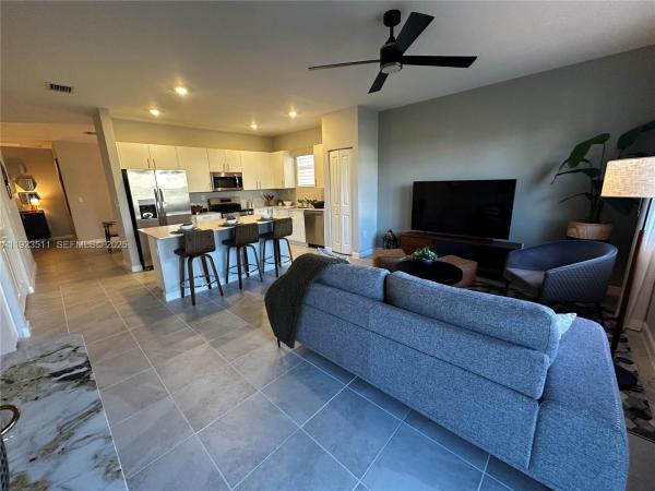  #1, Unincorporated Dade County, Florida 33035, image 1