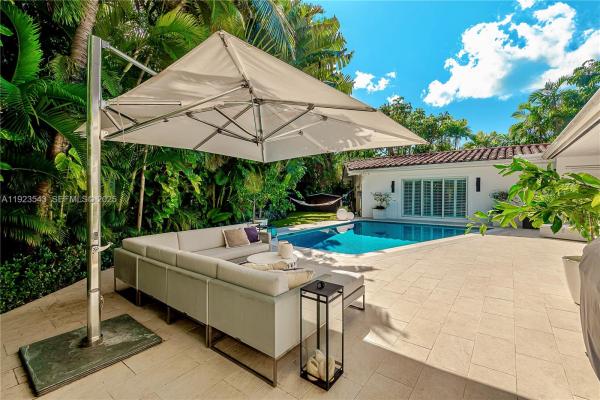 Tropical Isle Homes, 375 Harbor Ct #., Key Biscayne, Florida 33149, image 1