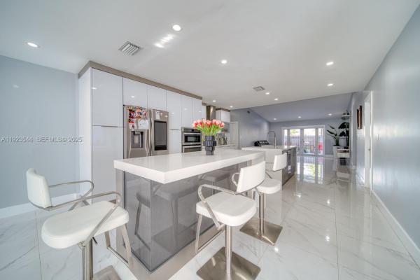 Laguna Pointe, 21914 SW 97th Pl, Cutler Bay, Florida 33190, image 3