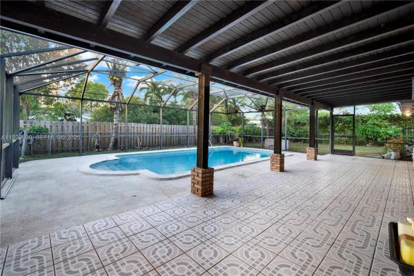 13240 SW 98th Pl, Miami, Florida 33176, image 1