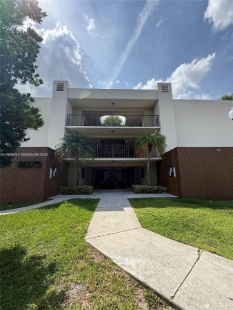 8075 SW 107th Ave #318, Unincorporated Dade County, Florida 33173, image 1