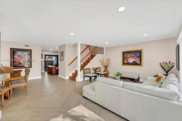 Lakes Of Emerald Hills, 3013 Willow Ln #260, Hollywood, Florida 33021, image 1