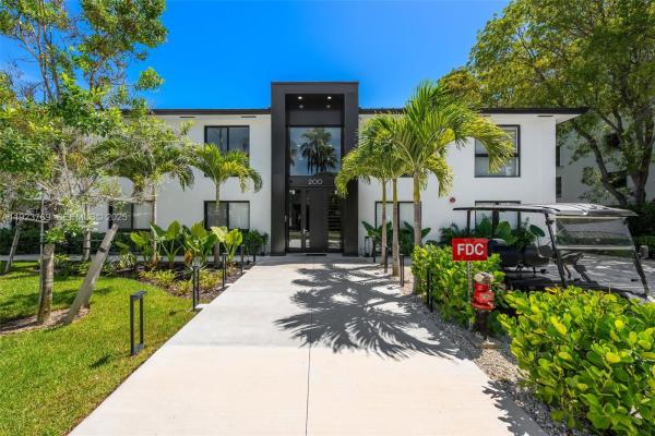 Key Cassa, 200 Sunrise Dr #200C, Key Biscayne, Florida 33149, image 1