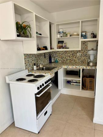 Fernwood Homes, 325 Fernwood Rd #5, Key Biscayne, Florida 33149, image 3