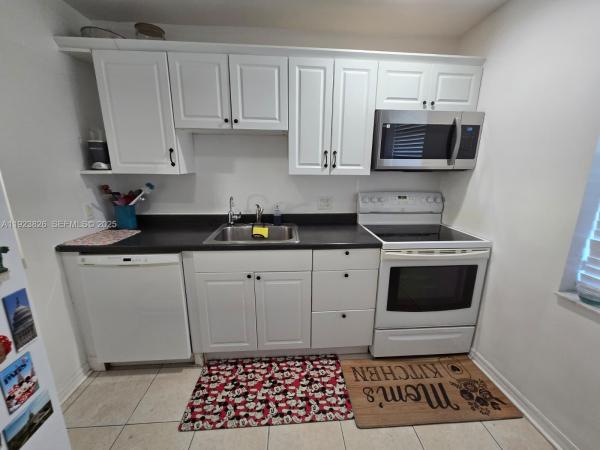 Oriole Golf & Tennis Club 1, 7837 Golf Circle Dr #310, Margate, Florida 33063, image 2