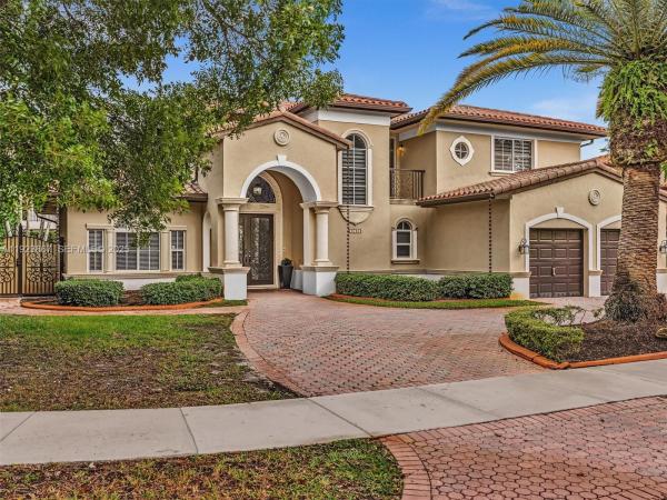 Silvercrest North, 8123 NW 161st Ter, Miami Lakes, Florida 33016, image 2