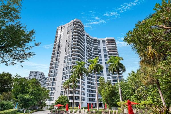 Mystic Pointe Tower 600, 3400 NE 192nd St #1808, Aventura, Florida 33180, image 1