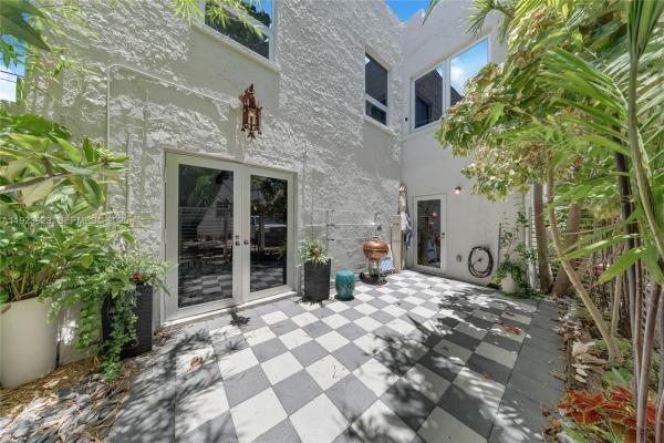 Kellar Court, 305 Jefferson Ave #5, Miami Beach, Florida 33139, image 1