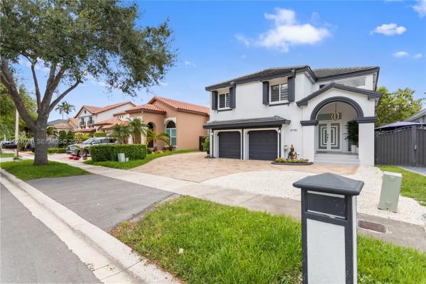 Alameda North, 8740 NW 153rd Ter, Miami Lakes, Florida 33018, image 3