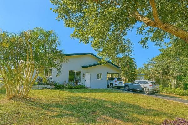 North Andrews Gardens, 4701 NE 3rd Ave #, Oakland Park, Florida 33334, image 1