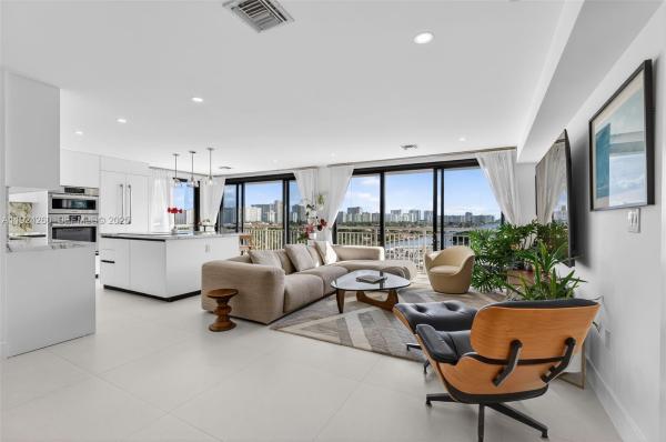 3100 NE 48th St #918, Lauderdale By The Sea, Florida 33308, image 1