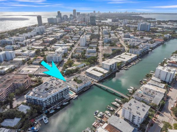 The Lofts At Tatum, 8080 Tatum Waterway Dr #25, Miami Beach, Florida 33141, image 3