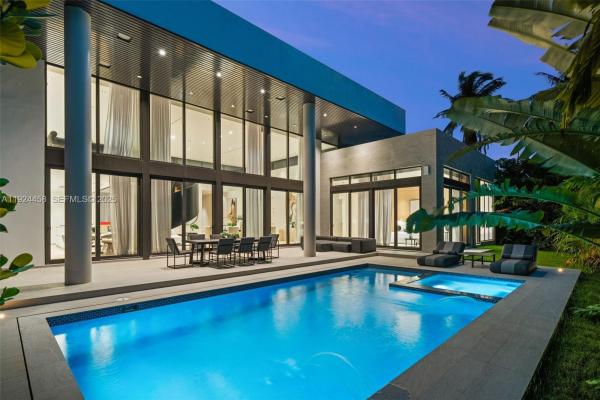 Golden Beach, 620 Ocean Blvd, Golden Beach, Florida 33160, image 2