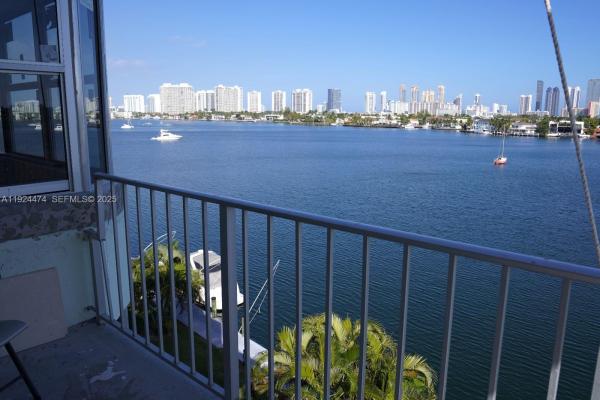 Reef South, 16570 NE 26th Ave #5G BOAT SLIP INCLUDED, North Miami Beach, Florida 33160, image 1