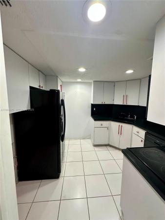 The Lakes Of Inverrary, 3301 Spanish Moss Ter #302, Lauderhill, Florida 33319, image 2