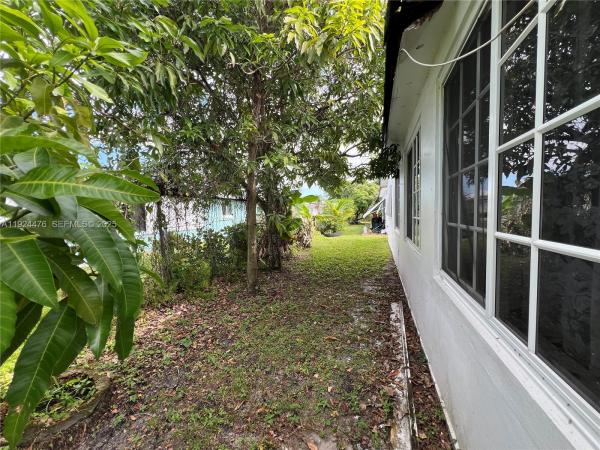 Oakland Estates, 4827 NW 43rd Ct, Lauderdale Lakes, Florida 33319, image 2