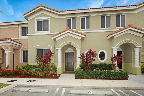 Towns At Seascape, 1052 SE 23rd Ave, Homestead, Florida 33035, image 1