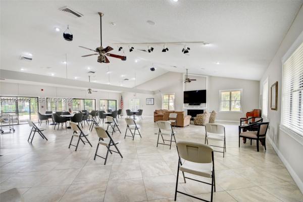 3259 Perimeter Dr, Greenacres, Florida 33467, image 2