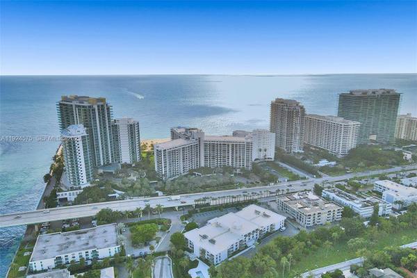 Bellini, 10225 Collins Ave #404, Bal Harbour, Florida 33154, image 2