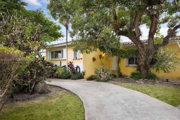 1420 SW 82nd Ave, Miami, Florida 33144, image 1