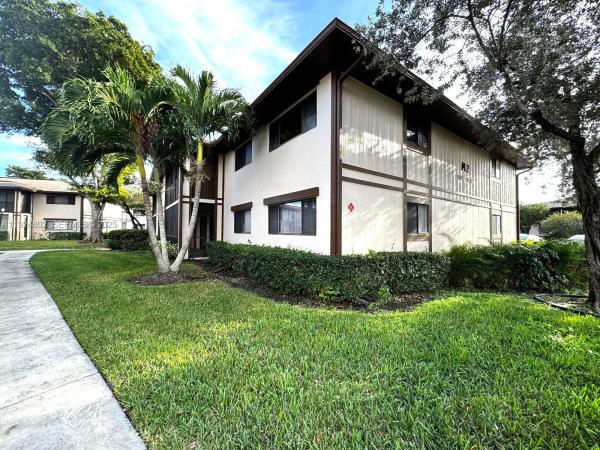 9530 N Belfort Cir #108, Tamarac, Florida 33321, image 1