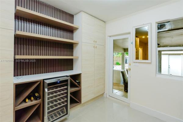 Sunkist Grove, 1007 NW 120th St, North Miami, Florida 33168, image 1