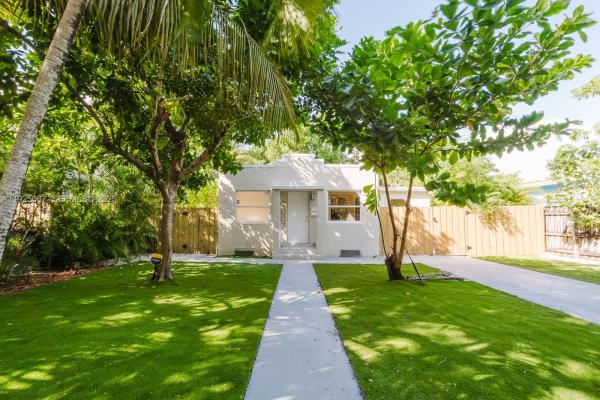 Sunkist Grove, 1007 NW 120th St, North Miami, Florida 33168, image 2