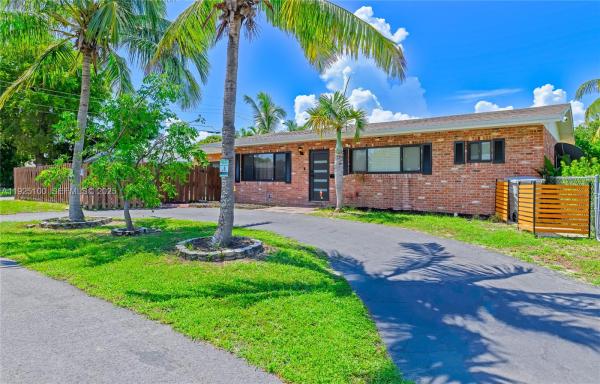 Pine Crest, 1204 NE 7th St, Pompano Beach, Florida 33060, image 2