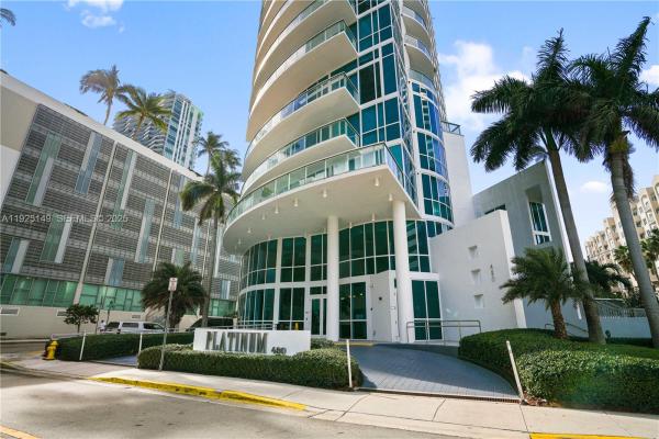 Platinum, 480 NE 30th St #703, Miami, Florida 33137, image 1