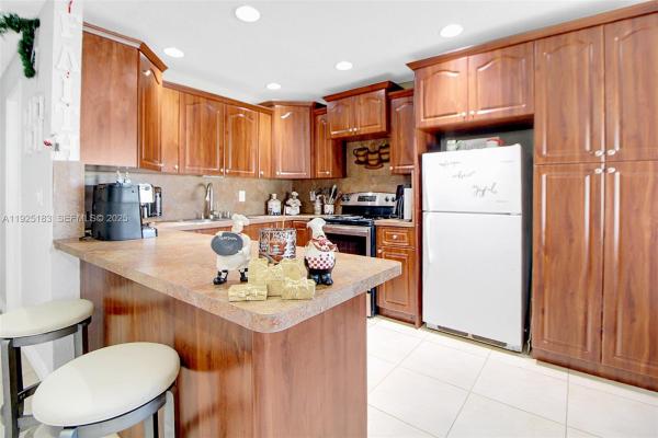 Driftwood Acres, 6810 Farragut St, Hollywood, Florida 33024, image 2