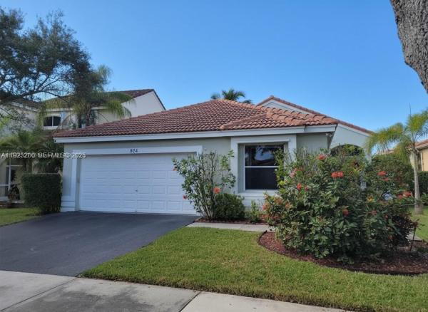 Stanton Lake, 824 Stanton Dr, Weston, Florida 33326, image 2