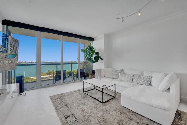 Blue On The Bay, 601 NE 36th St #811, Miami, Florida 33137, image 1