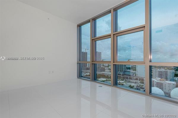 Paramount Miami Worldcenter, 851 NE 1st Ave #1608, Miami, Florida 33132, image 3
