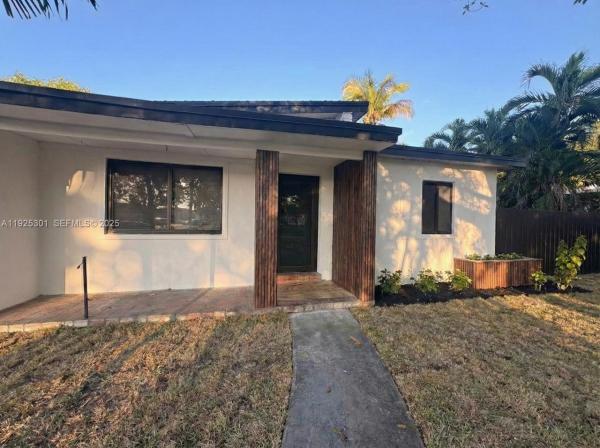 3 Ronald Rd, West Park, Florida 33023, image 1