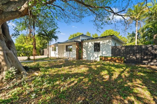 Miami Gardens Estates, 3 Ronald Rd, West Park, Florida 33023, image 2