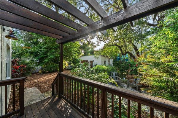 Spring Garden, 828 NW 9th Ave, Miami, Florida 33136, image 2