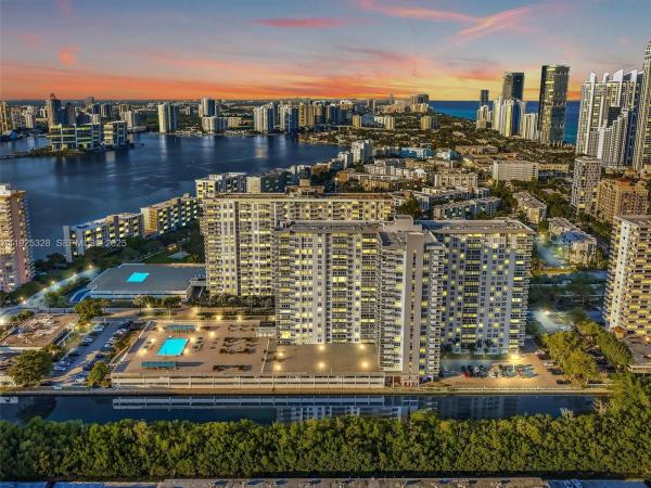 Winston Towers 300, 230 174th St #712, Sunny Isles Beach, Florida 33160, image 1