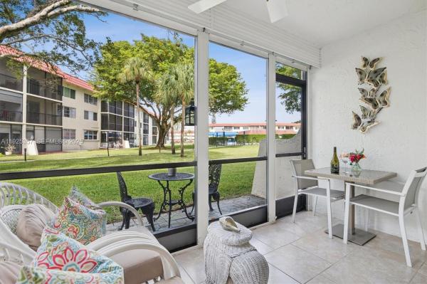 Hollybrook Golf & Tennis Club, 9511 N Hollybrook Lake Dr #108, Pembroke Pines, Florida 33025, image 1