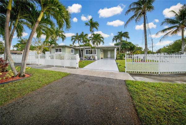 300 NE 175th St, North Miami Beach, Florida 33162, image 1