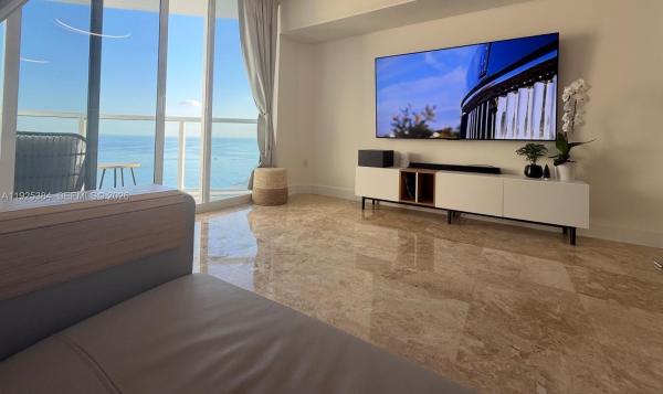 La Perla, 16699 Collins Ave #2701, Sunny Isles Beach, Florida 33160, image 1