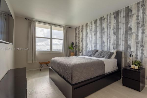 Arlen House Central, 300 SE Bayview Dr #2114, Sunny Isles Beach, Florida 33160, image 1