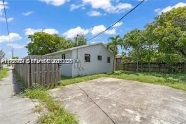 Pemdale, 303 NW 7th St #1-2, Hallandale Beach, Florida 33009, image 3