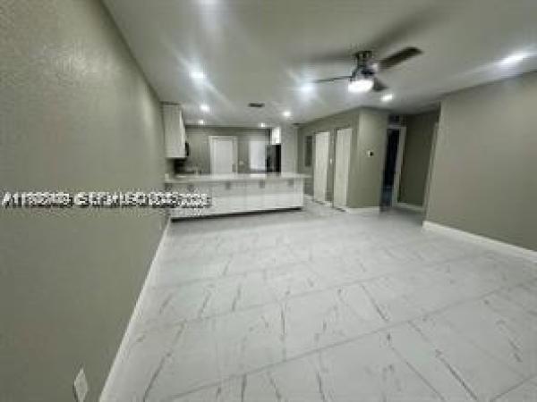 Pemdale, 303 NW 7th St #1-2, Hallandale Beach, Florida 33009, image 2
