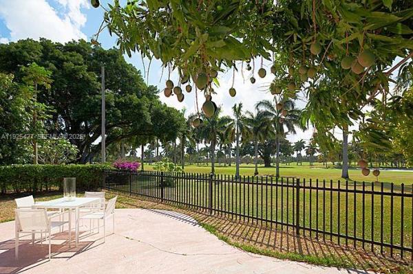 Beach View, 5570 Lagorce Dr #, Miami Beach, Florida 33140, image 1