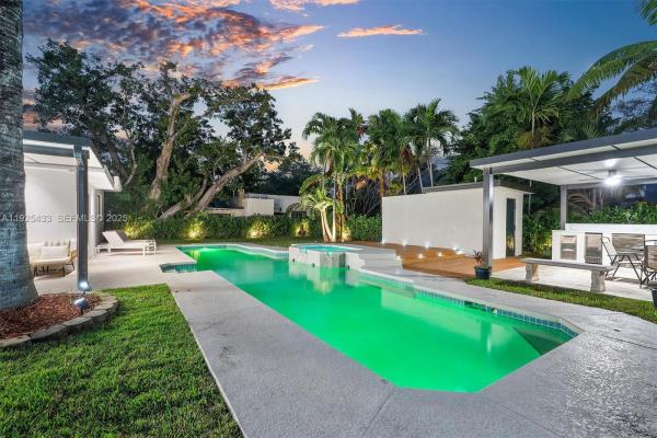8825 NE 10th Ave, Miami, Florida 33138, image 3