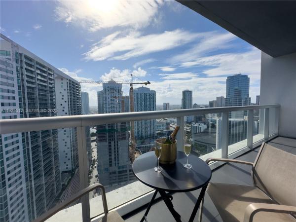 Icon Brickell Tower 3, 485 Brickell Ave #3307, Miami, Florida 33131, image 2