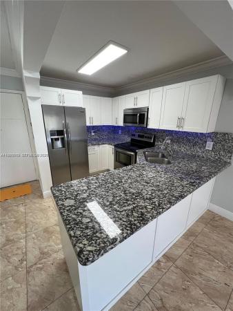 Boheme, 1075 W 68th St #218, Hialeah, Florida 33014, image 2