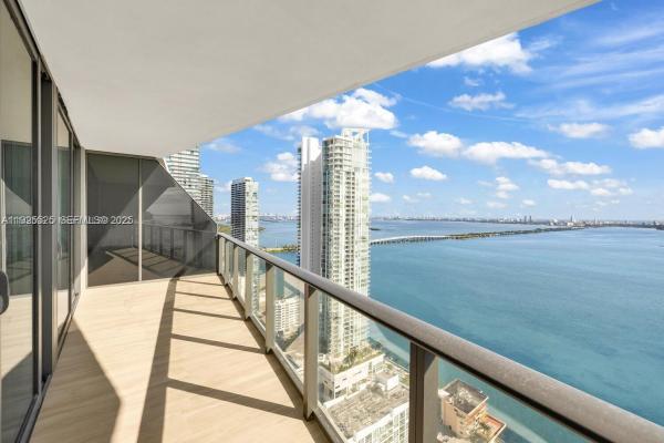 Icon Bay, 460 NE 28th St #3907, Miami, Florida 33137, image 2